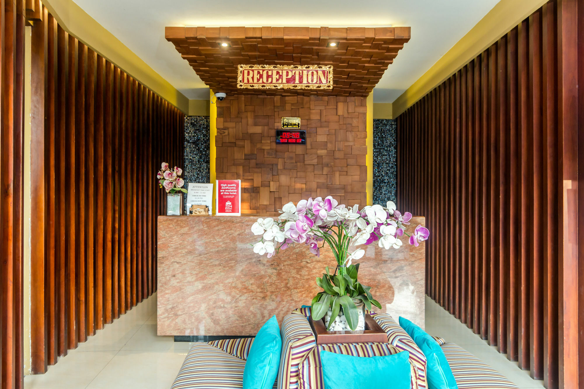Zen Rooms Legian Corner Kuta  Exterior photo